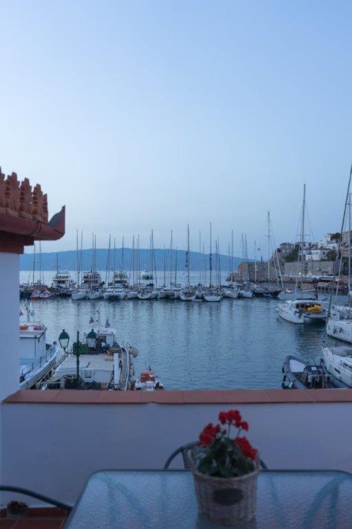 Appartamento In Hydra Esterno foto