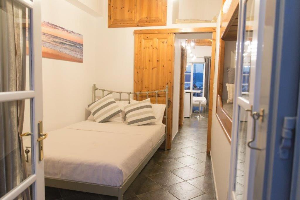 Appartamento In Hydra Esterno foto